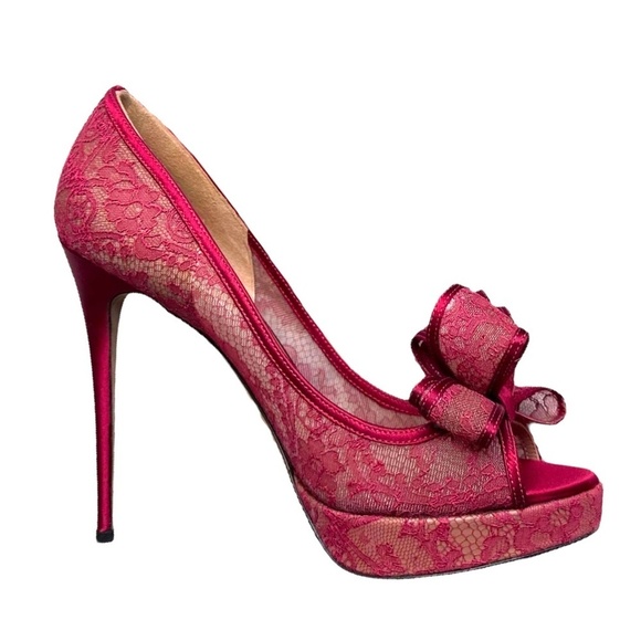 Valentino Garavani Shoes - Valentino Garavani Red Bow Heels